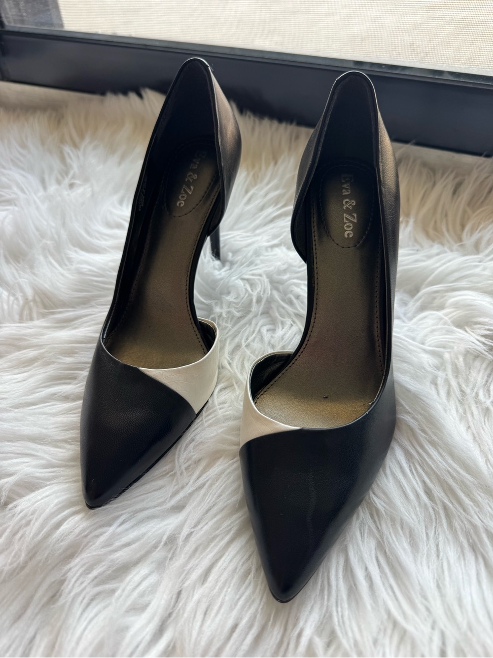 Eva & Zoe Black and White Pointed Toe D'Orsay Pumps